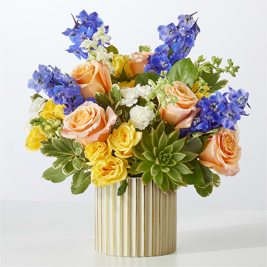 Cobalt Reverie Bouquet – Floristo Bermeo Ii, Big Lake MN
