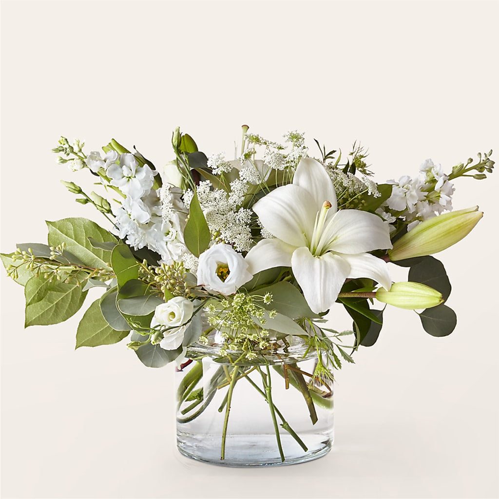 Alluring Elegance Bouquet – Floristo Bermeo Ii, Big Lake MN