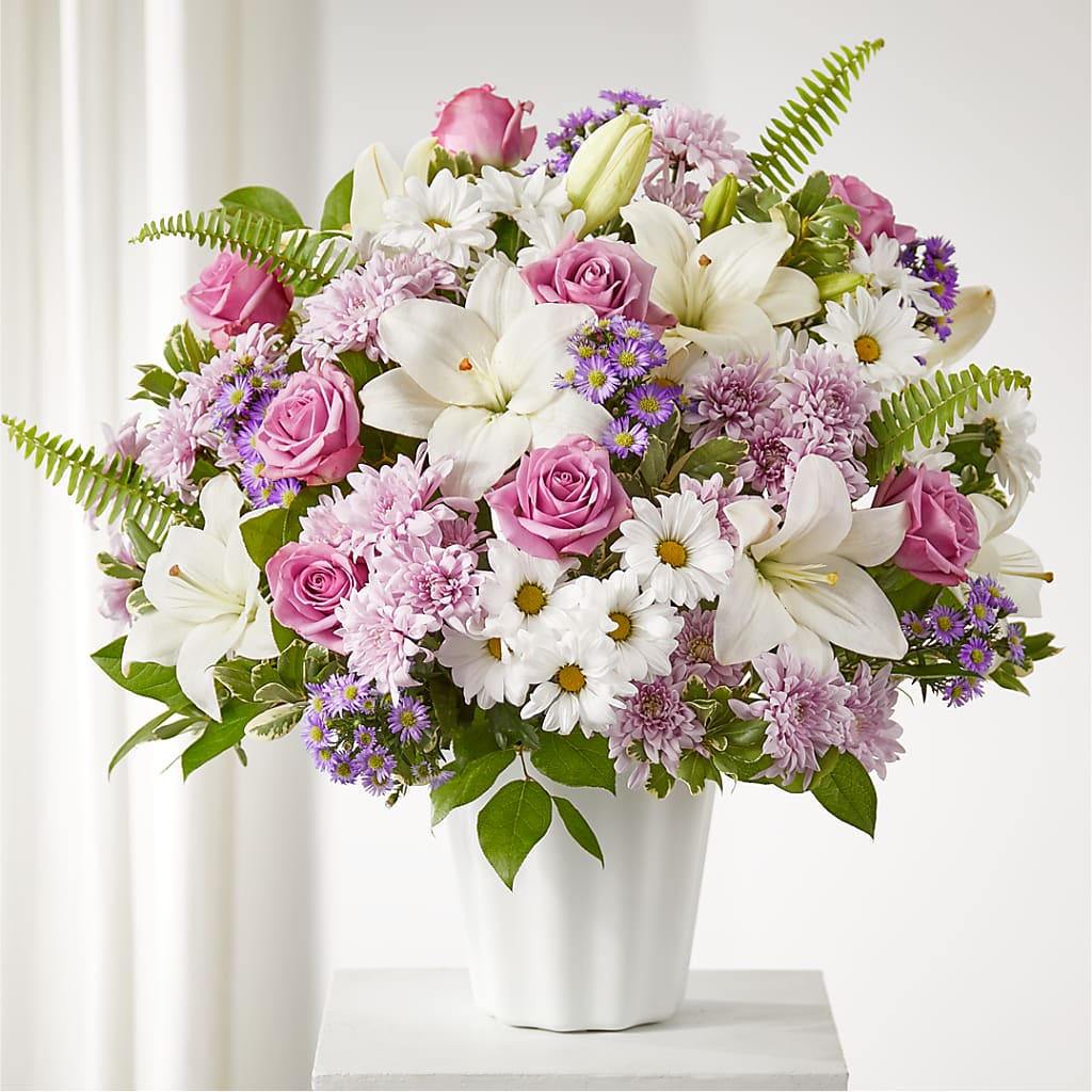 Warmest Thoughts Tabletop Basket – Floristo Bermeo Ii, Big Lake MN