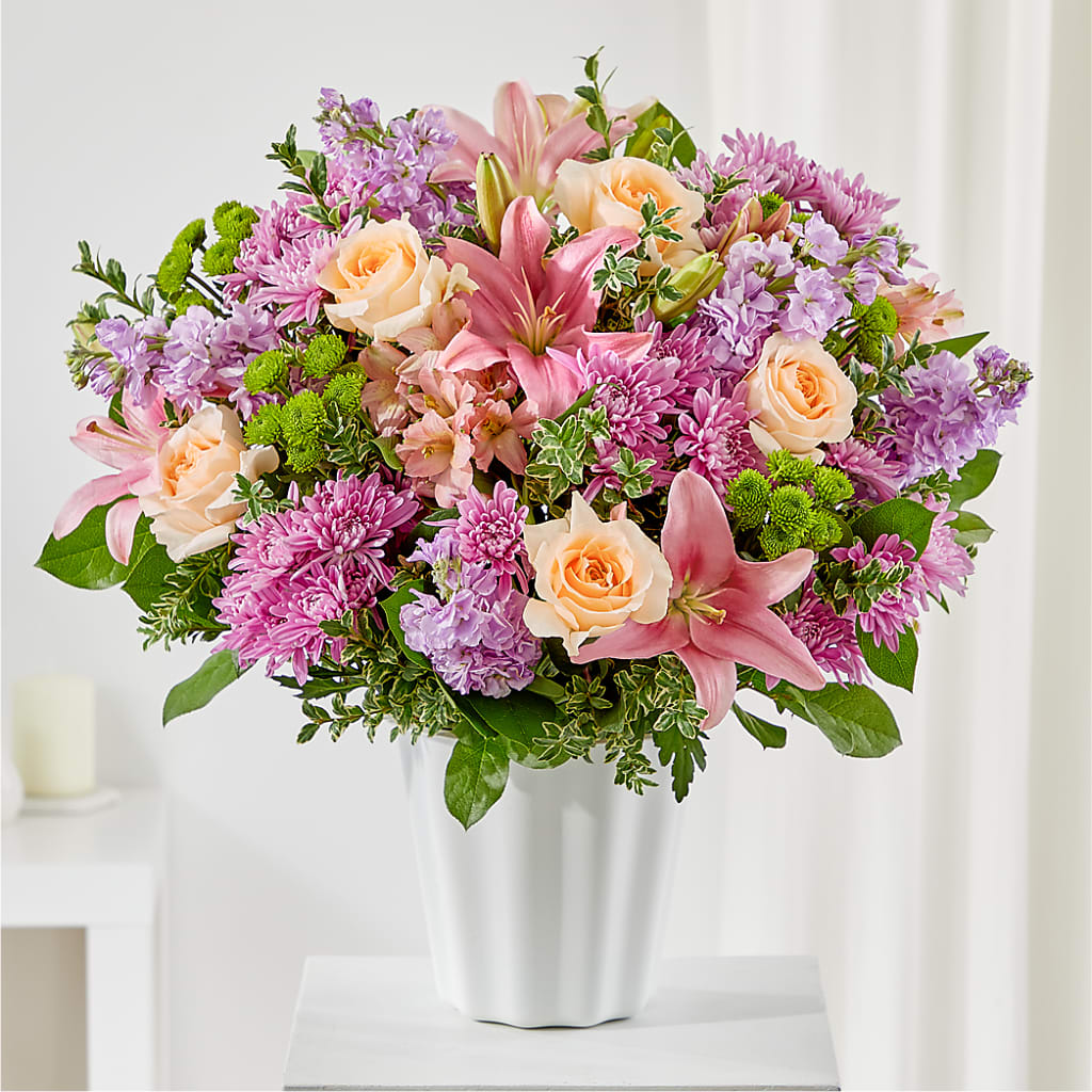 Supportive Embrace Tabletop Basket – Floristo Bermeo Ii, Big Lake MN