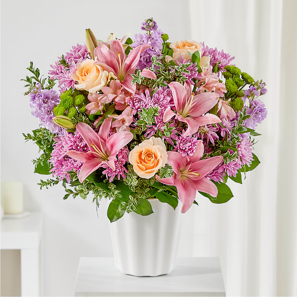 Supportive Embrace Tabletop Basket – Floristo Bermeo Ii, Big Lake MN