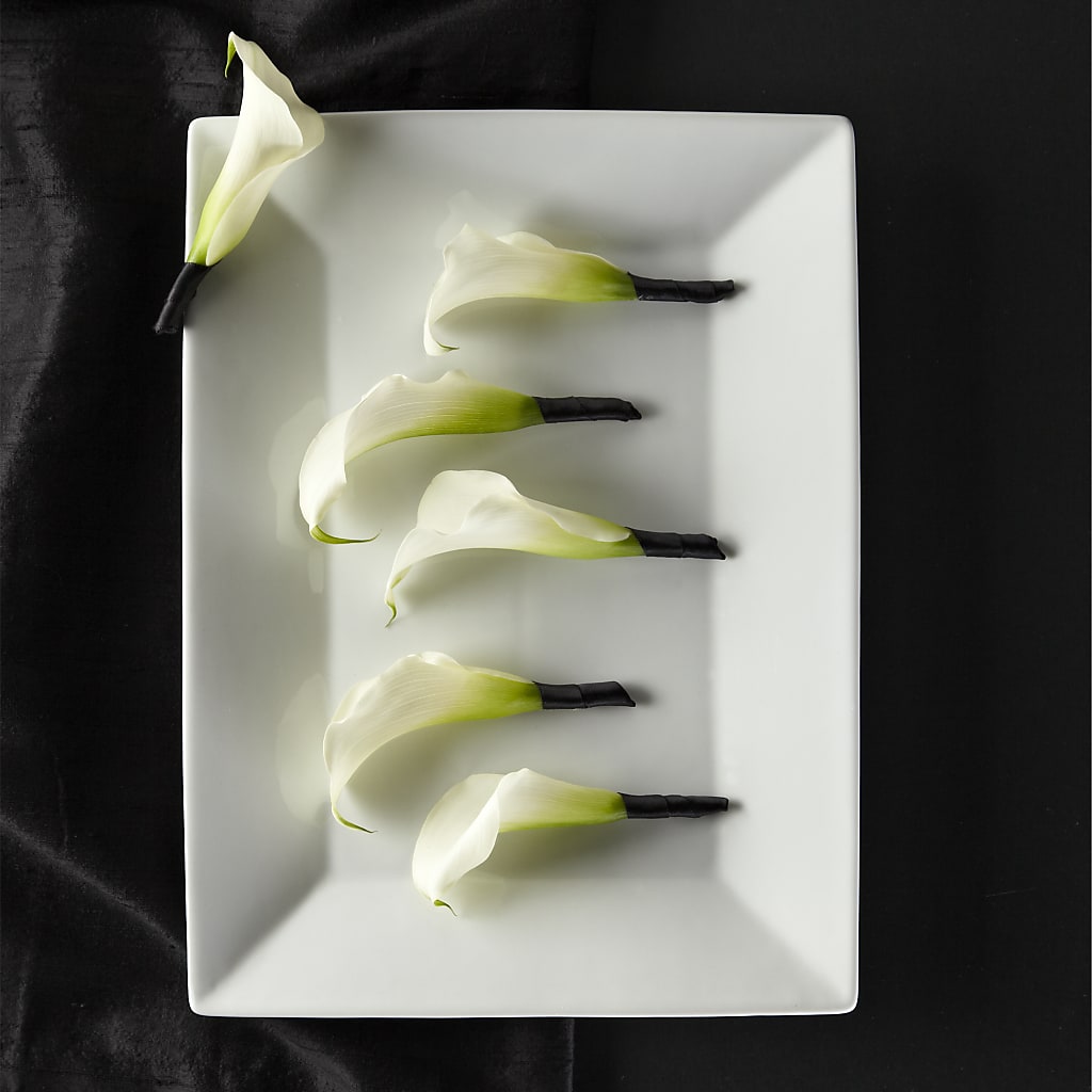 Calla Lily Promise Boutonniere – Floristo Bermeo Ii, Big Lake MN