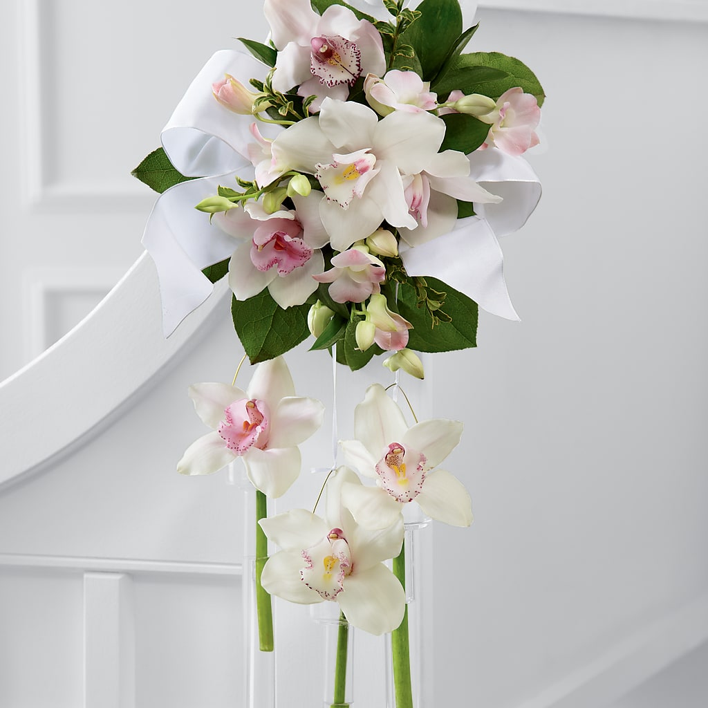 Perfect Entrance Pew Arrangement – Floristo Bermeo Ii, Big Lake MN