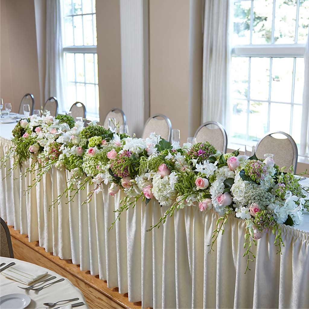 State of Joy Head Table Arrangement – Floristo Bermeo Ii, Big Lake MN