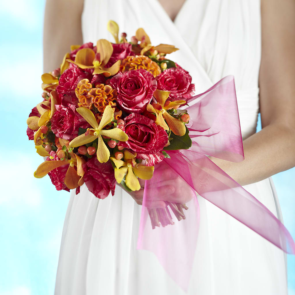 Brilliant Shades of Love Bouquet – Floristo Bermeo Ii, Big Lake MN