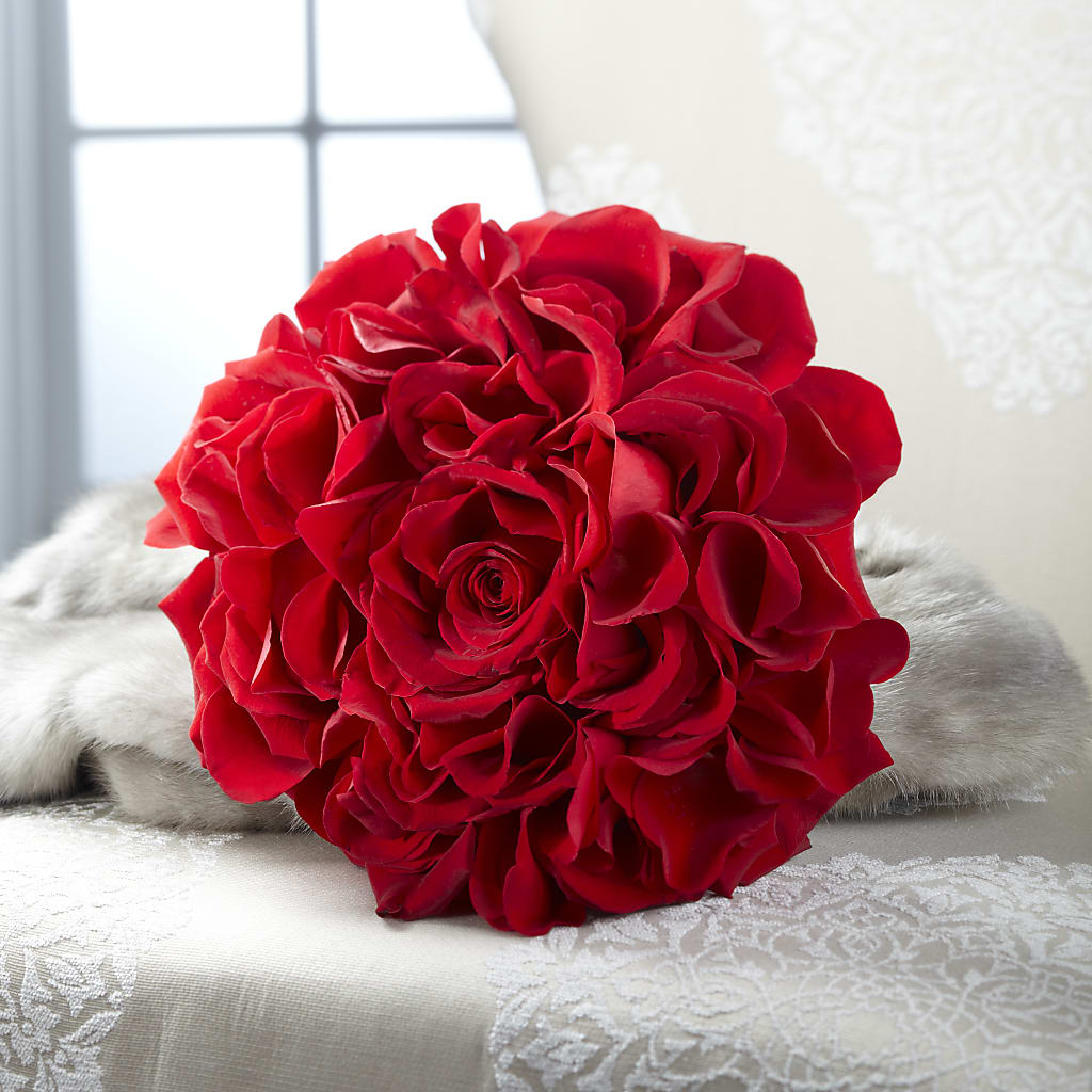 Composite Rose Bouquet – Floristo Bermeo Ii, Big Lake MN