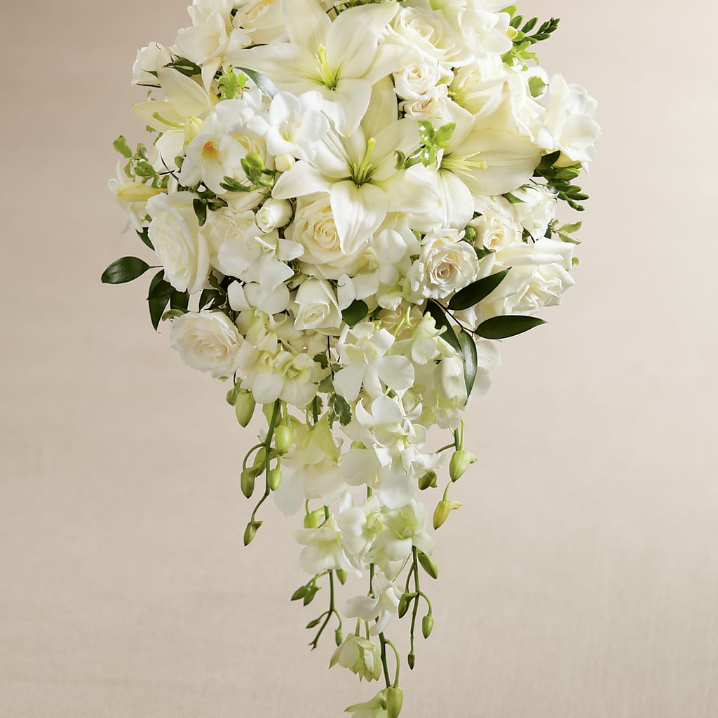 White Wonders Bouquet – Floristo Bermeo Ii, Big Lake MN
