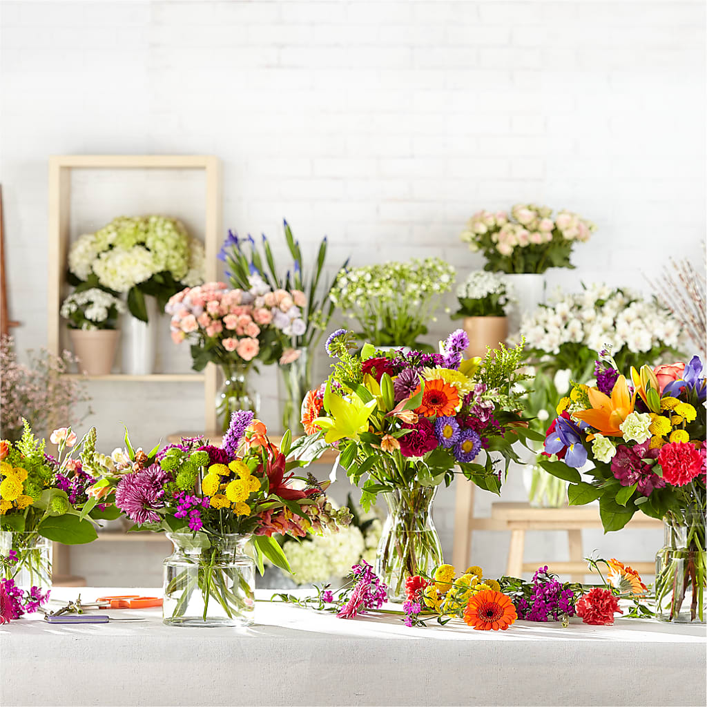 Bold & Bright – A Florist Original –  Floristo Bermeo Ii, Big Lake MN