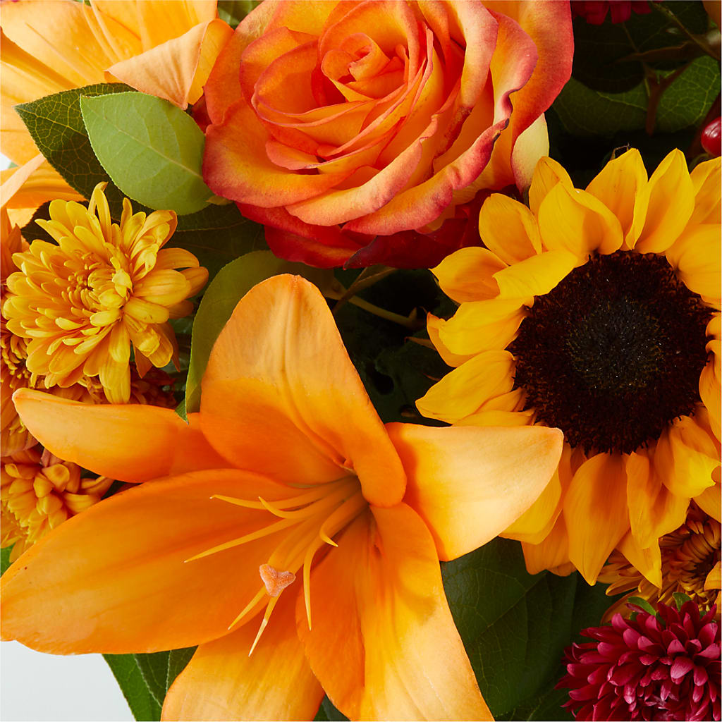 Grateful Centerpiece –  Floristo Bermeo Ii, Big Lake MN