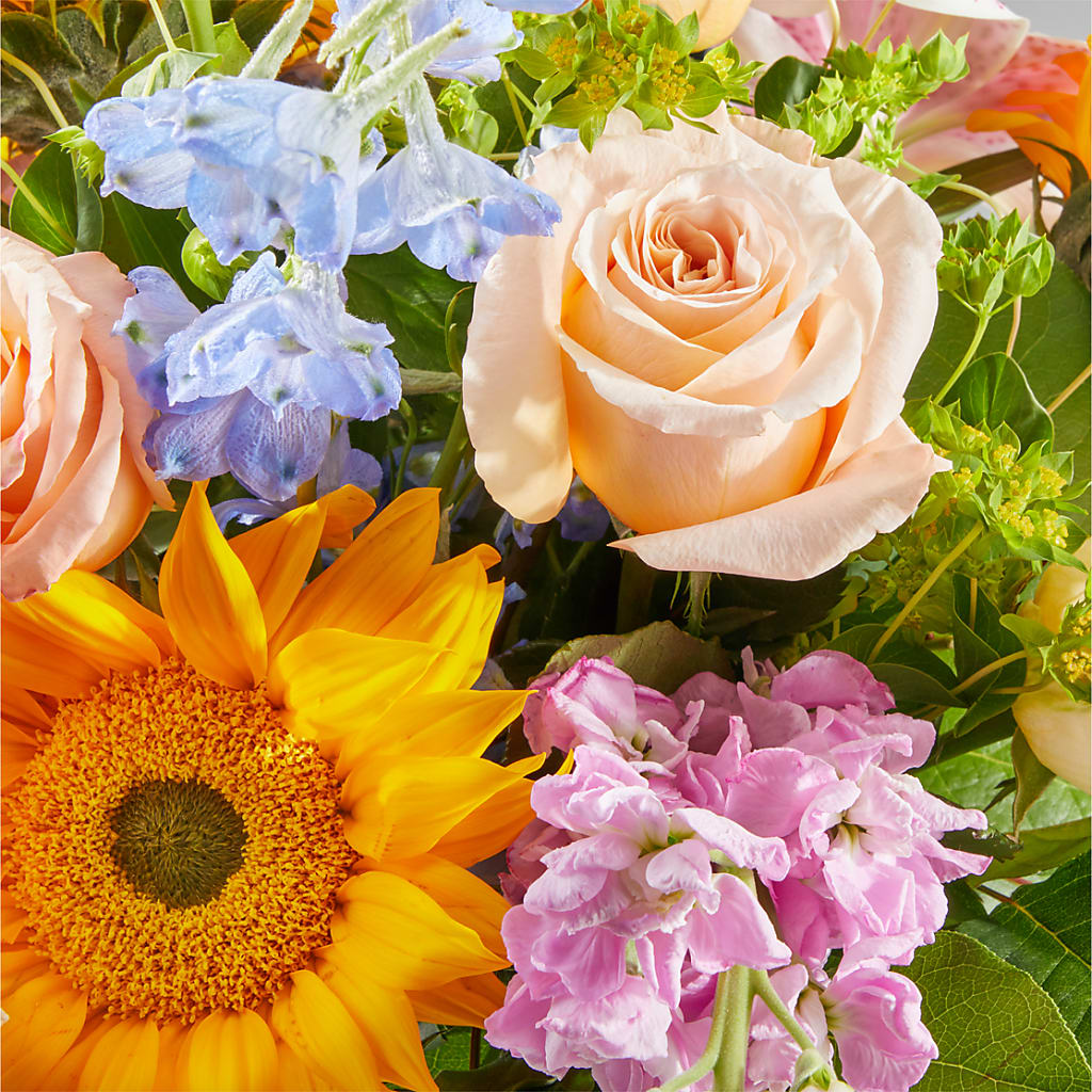 Dreamy Meadows Bouquet –  Floristo Bermeo Ii, Big Lake MN