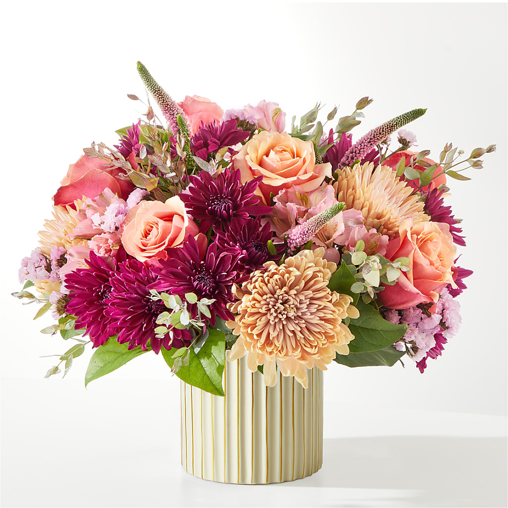 Berry Cobbler Bouquet with Ivory Vase –  Floristo Bermeo Ii, Big Lake MN