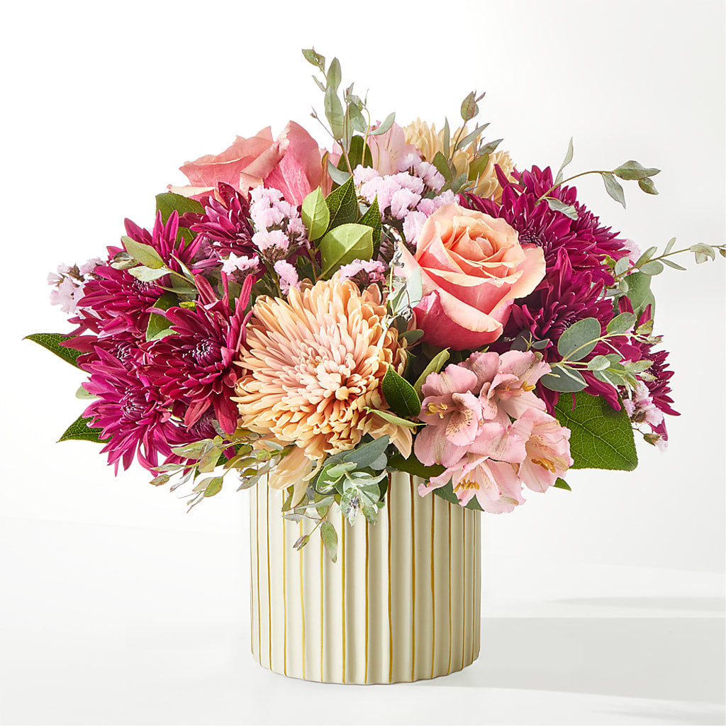Berry Cobbler Bouquet with Ivory Vase –  Floristo Bermeo Ii, Big Lake MN