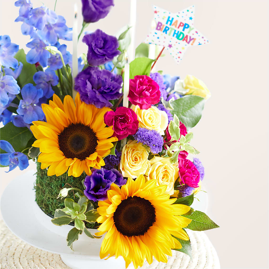 Star of the Day Floral Cake –  Floristo Bermeo Ii, Big Lake MN